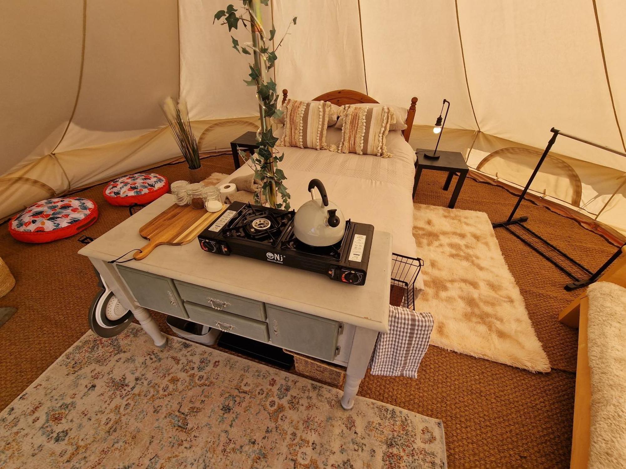 Beautiful 1-Bed Bell Tent In Holyhead Eksteriør bilde