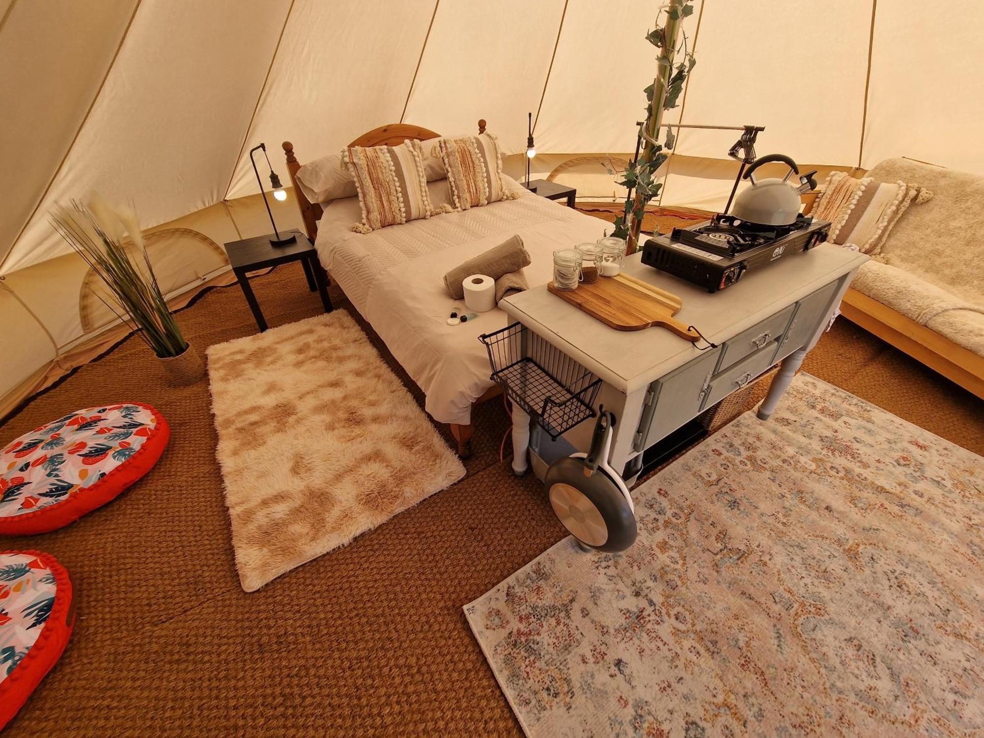 Beautiful 1-Bed Bell Tent In Holyhead Eksteriør bilde